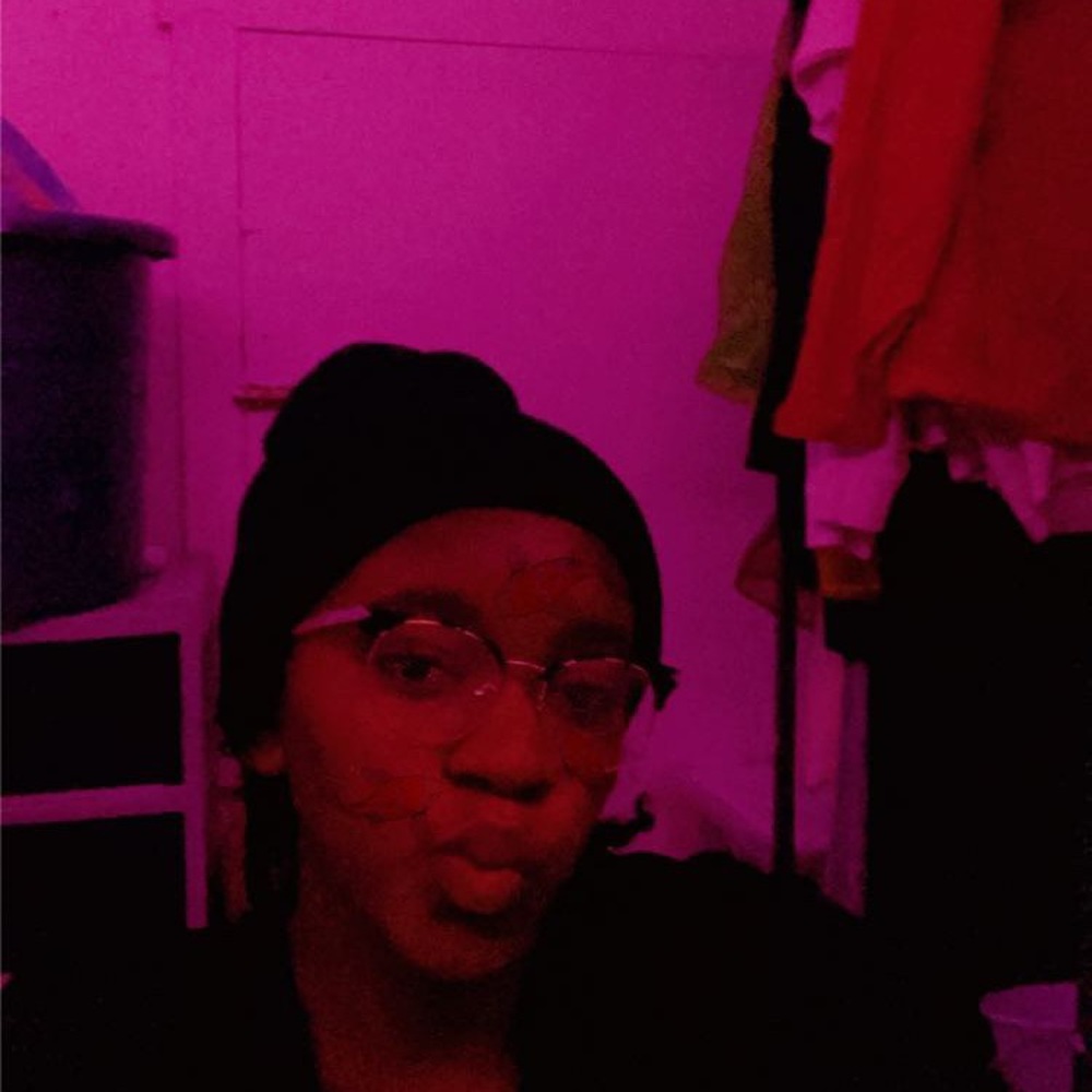 Meet your Posher, Amari